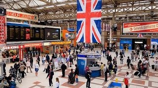 A Walk Through The London Victoria Station London England [upl. by Notslah]